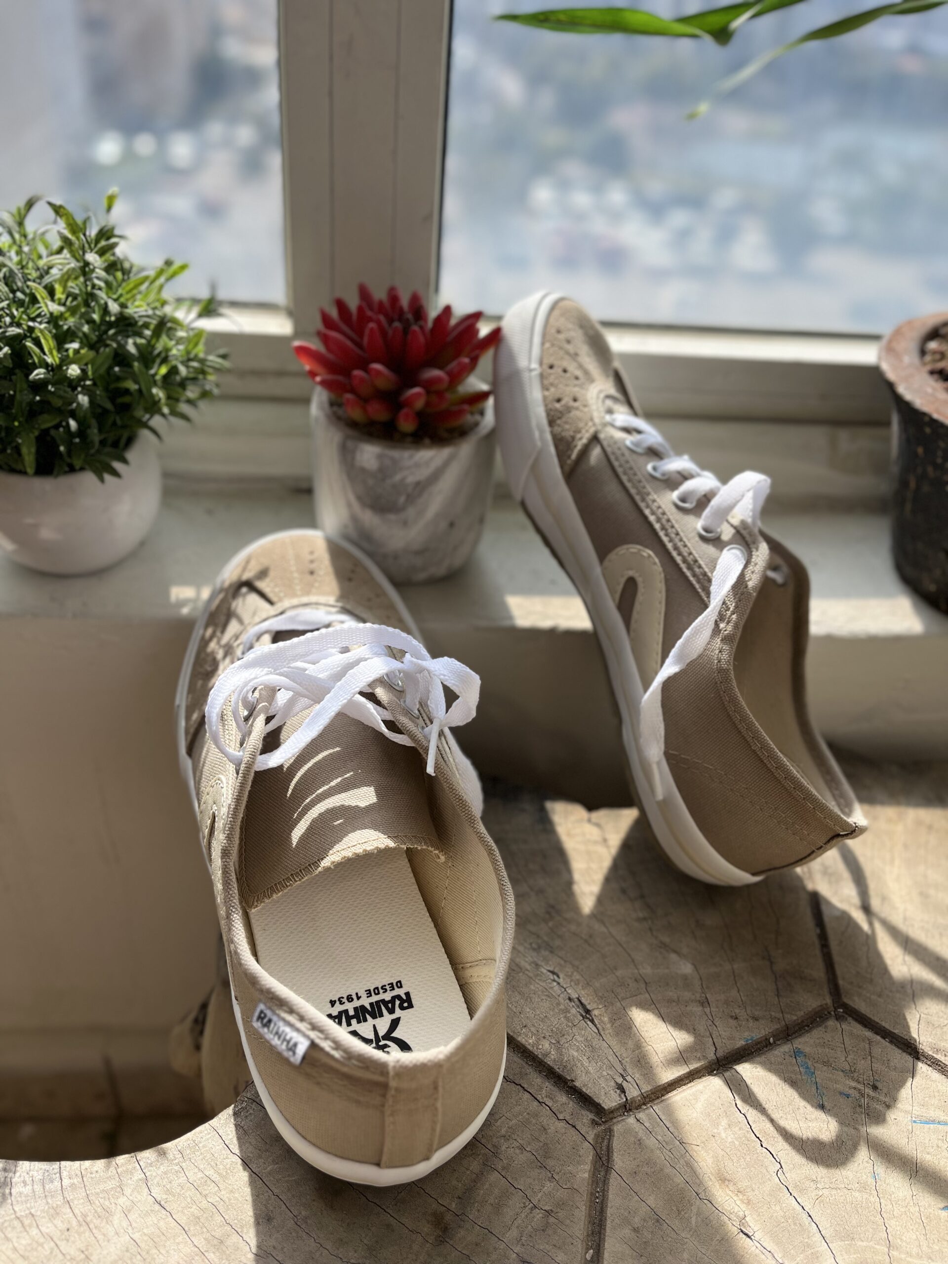 Rainha VL 2500 - Brazilian Capoeira Shoes - Beige - ZumZum